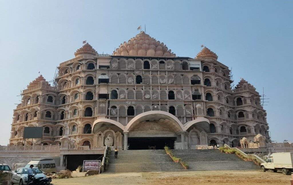 विहंगम योग की नई पहचान स्वर्वेद महामंदिर